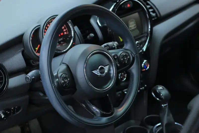 2015 MINI 1.5T COOPER Fun 5-Door — миниатюра 10