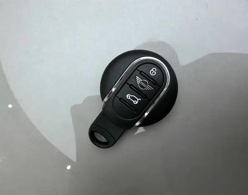 MINI 2022 1.5T COOPER Artist — миниатюра 11