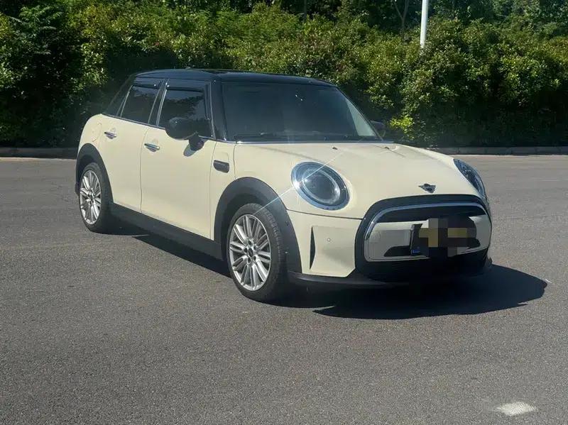 2022 MINI 1.5T COOPER 5-Door The Coopers Anniversary Edition — миниатюра 3