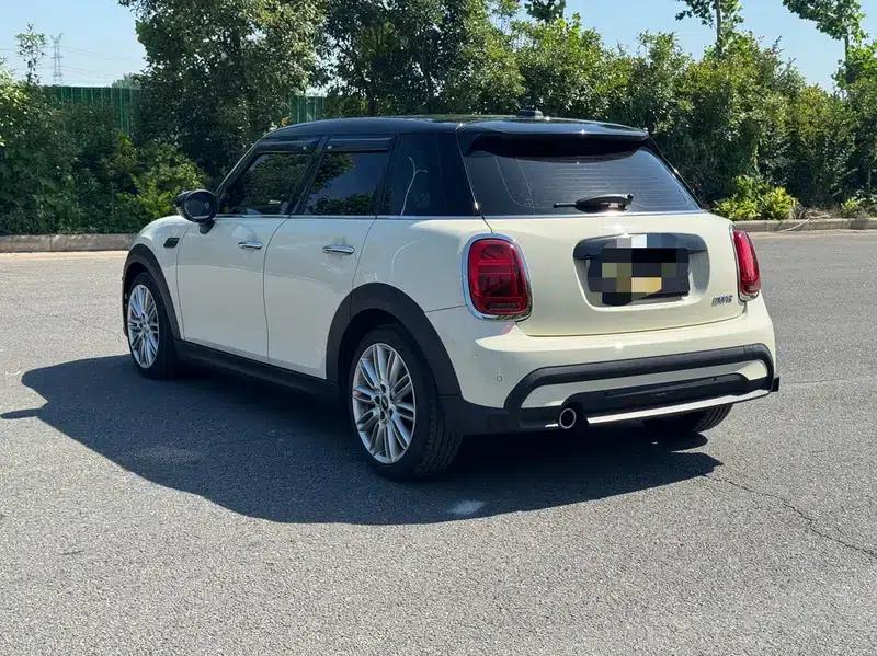 2022 MINI 1.5T COOPER 5-Door The Coopers Anniversary Edition — миниатюра 4