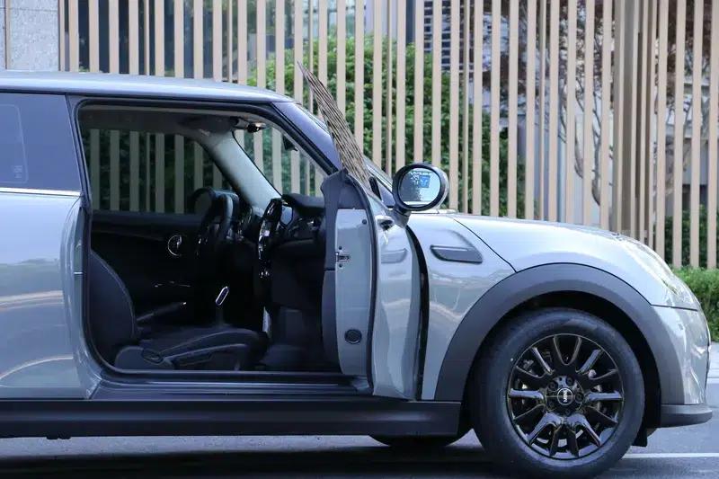 MINI 2022 Facelift 1.5T ONE — миниатюра 17