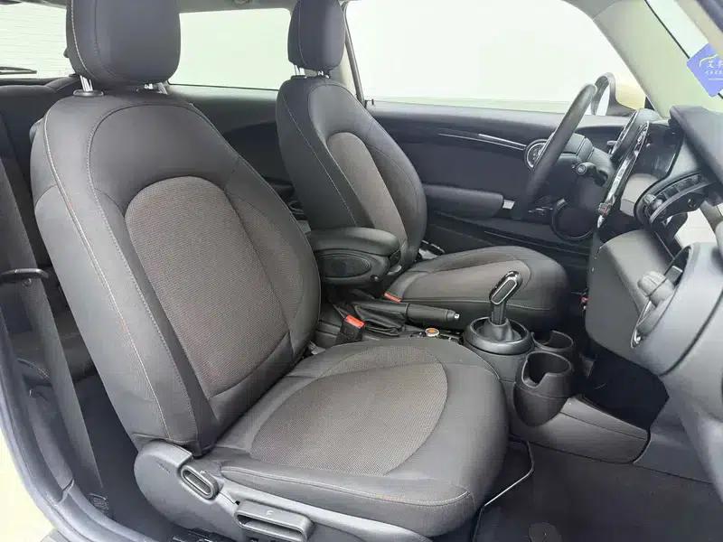 2018 MINI 1.5T ONE 5-Door Edition — миниатюра 14