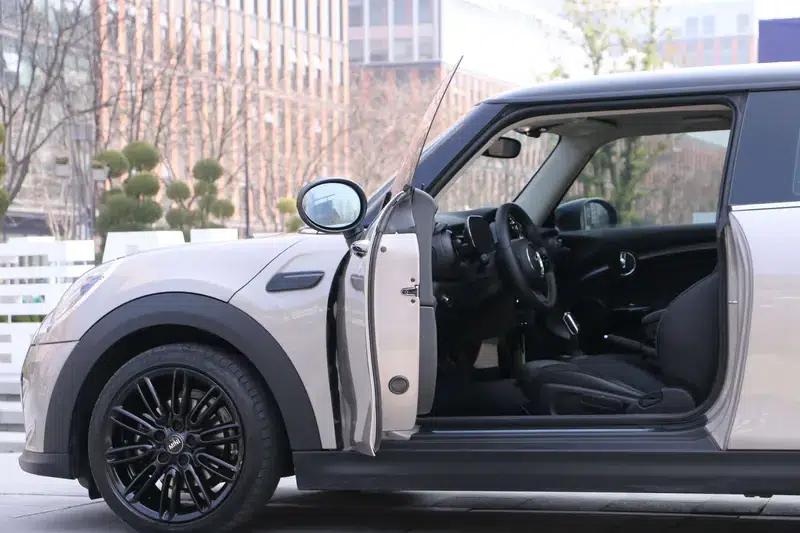 MINI 2022 Facelift 1.5T COOPER Artist — миниатюра 14