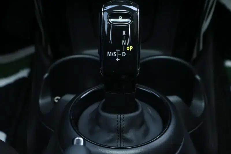 MINI 2022 Facelift 1.5T COOPER Artist — миниатюра 18