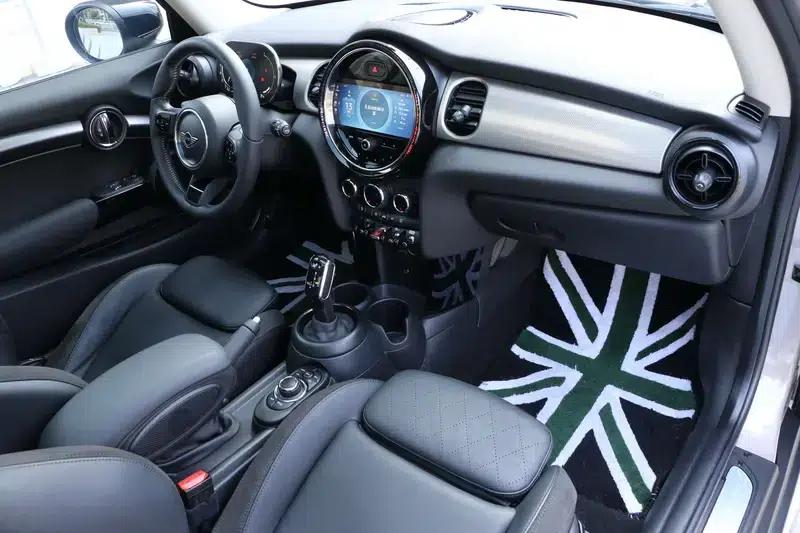 MINI 2022 Facelift 1.5T COOPER Artist — миниатюра 19