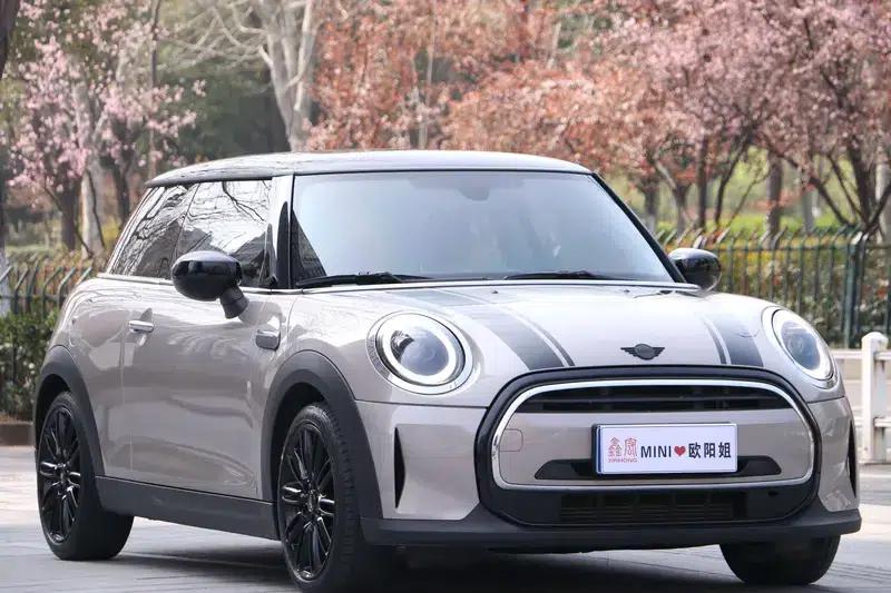 MINI 2022 Facelift 1.5T COOPER Artist — миниатюра 3