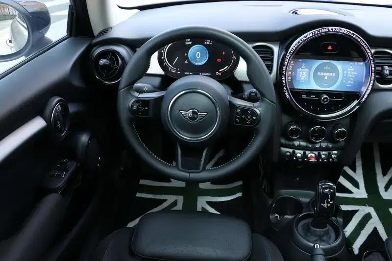 MINI 2022 Facelift 1.5T COOPER Artist — миниатюра 23