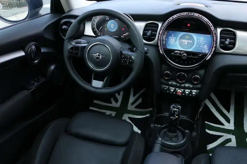 MINI 2022 Facelift 1.5T COOPER Artist — миниатюра 24