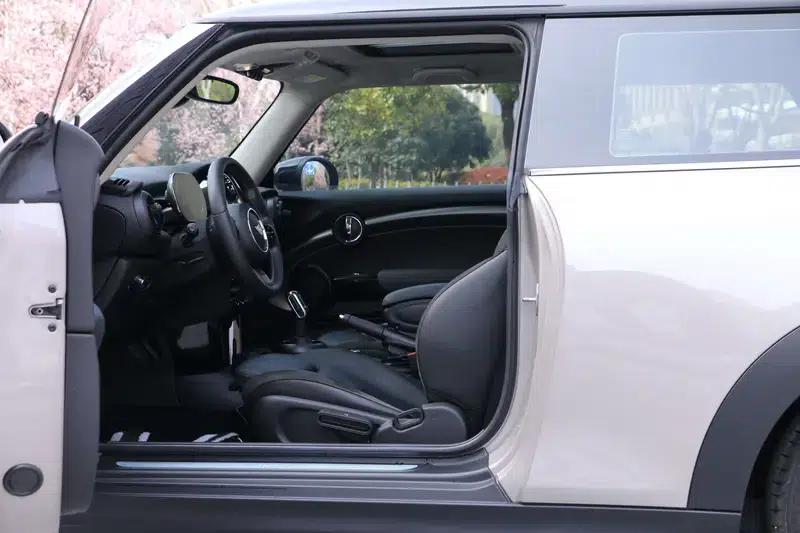 MINI 2022 Facelift 1.5T COOPER Artist — миниатюра 25