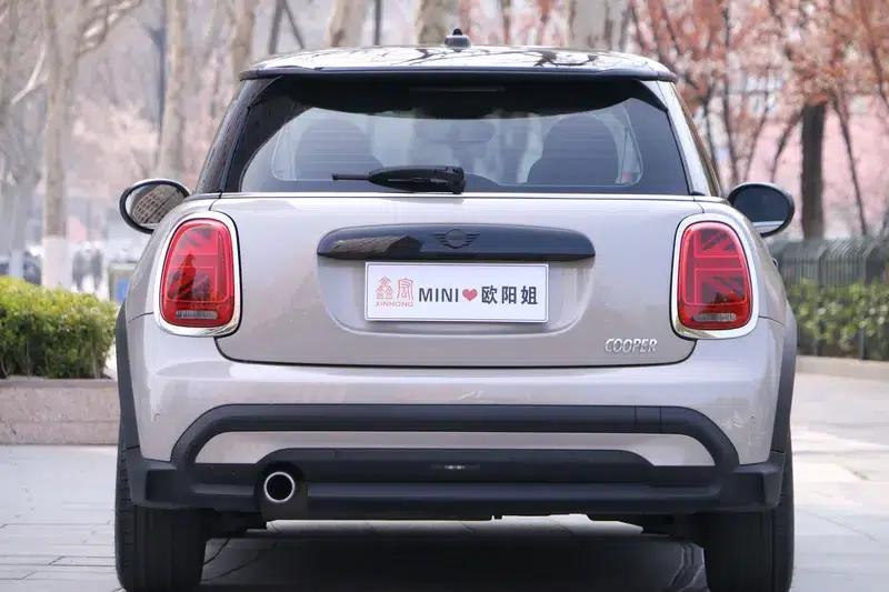 MINI 2022 Facelift 1.5T COOPER Artist — миниатюра 5
