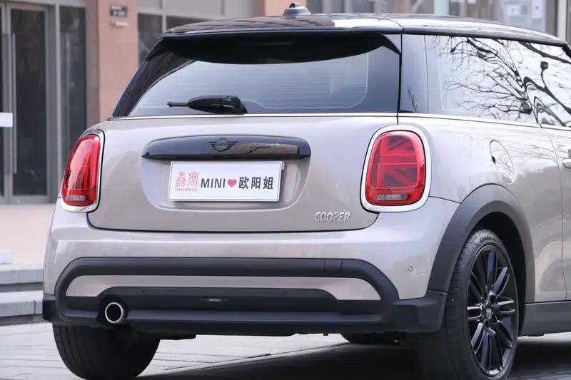MINI 2022 Facelift 1.5T COOPER Artist — миниатюра 8
