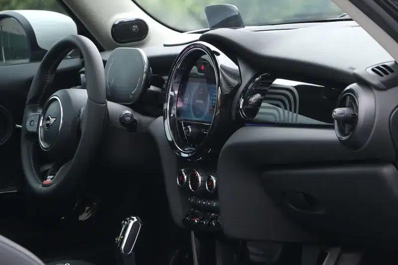 MINI 2023 2.0T COOPER S Arc Light Special Edition — миниатюра 17