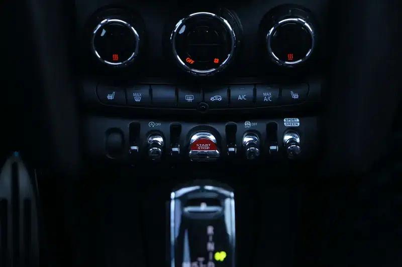 2021 MINI 1.5T COOPER Racer 5-Door Edition — миниатюра 13