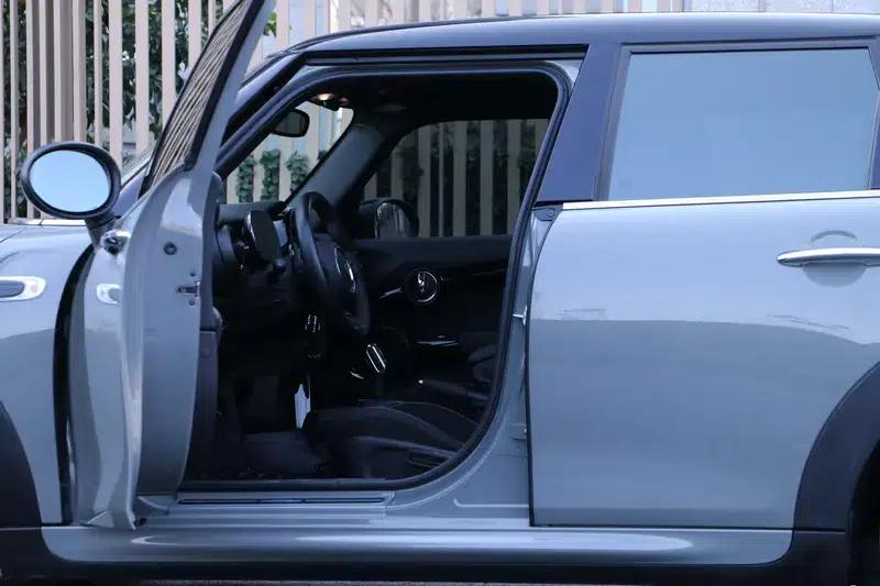 2021 MINI 1.5T COOPER Racer 5-Door Edition — миниатюра 24