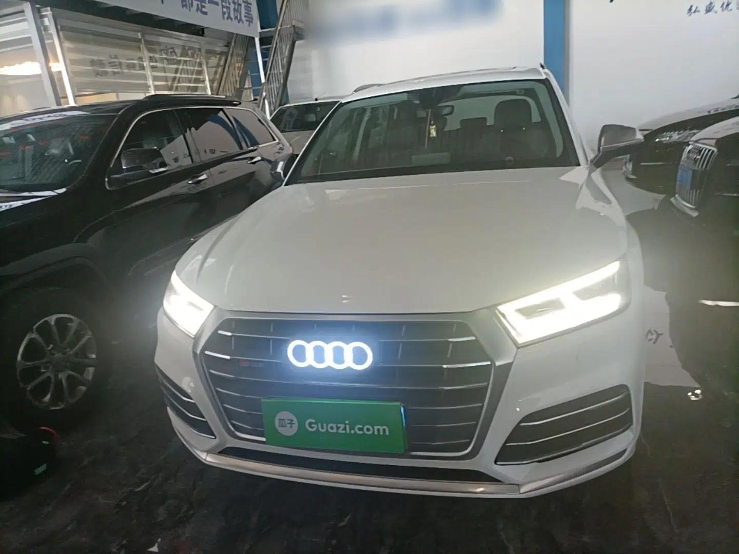 Audi Q5L 2018 45 TFSI Prestige Fashion Edition China V Emission Standard — миниатюра 2