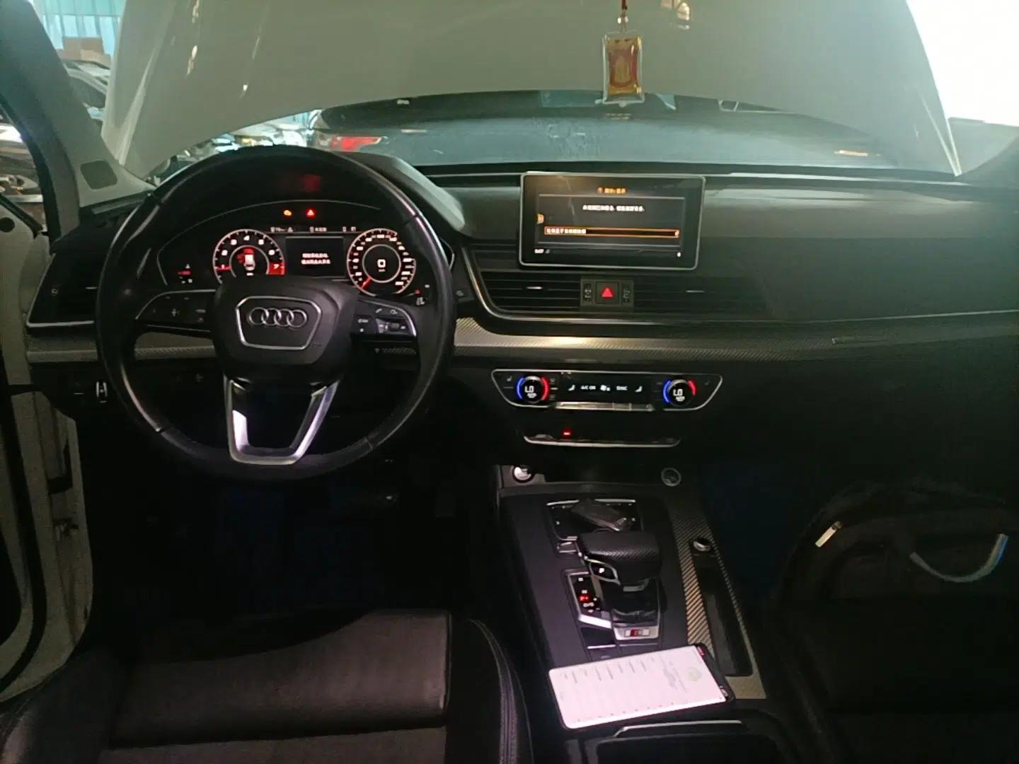 Audi Q5L 2018 45 TFSI Prestige Fashion Edition China V Emission Standard — миниатюра 12