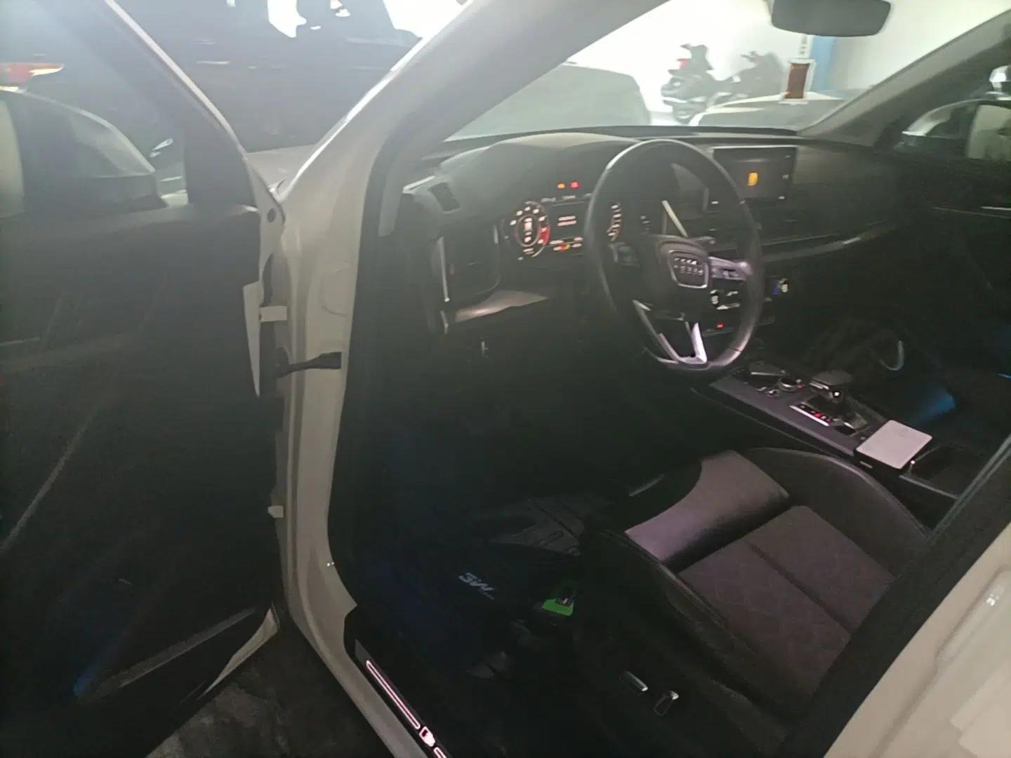 Audi Q5L 2018 45 TFSI Prestige Fashion Edition China V Emission Standard — миниатюра 18