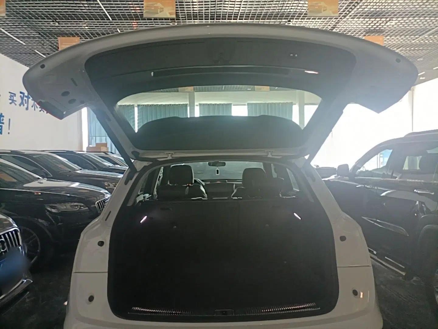 Audi Q5L 2018 45 TFSI Prestige Fashion Edition China V Emission Standard — миниатюра 22