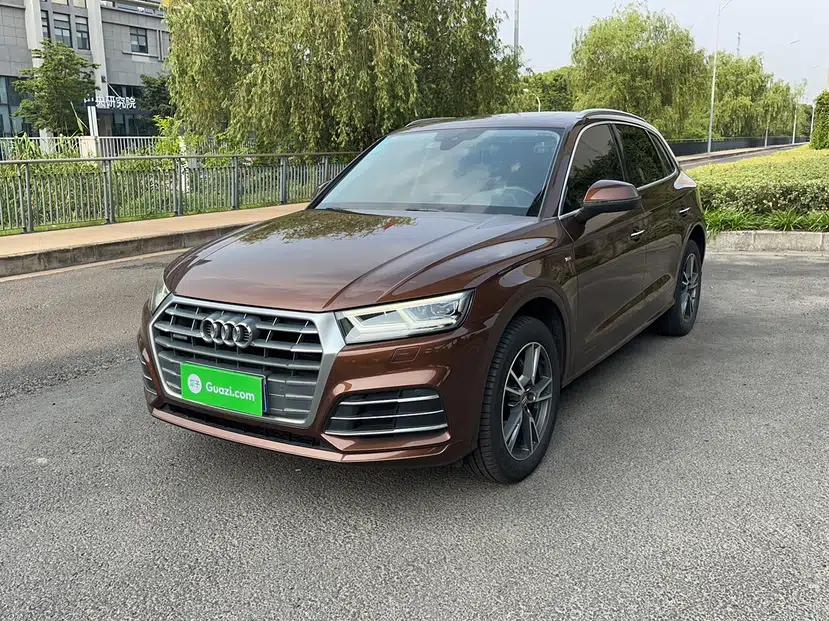 Audi Q5L 2018 45 TFSI Prestige Fashion Edition China V Emission Standard — миниатюра 1