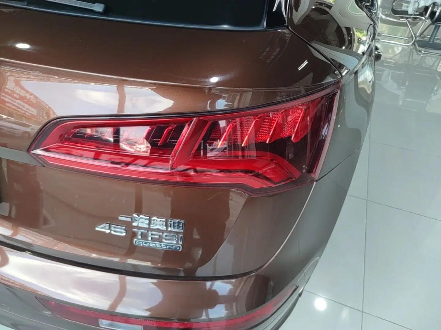 Audi Q5L 2018 45 TFSI Prestige Fashion Edition China V Emission Standard — миниатюра 9