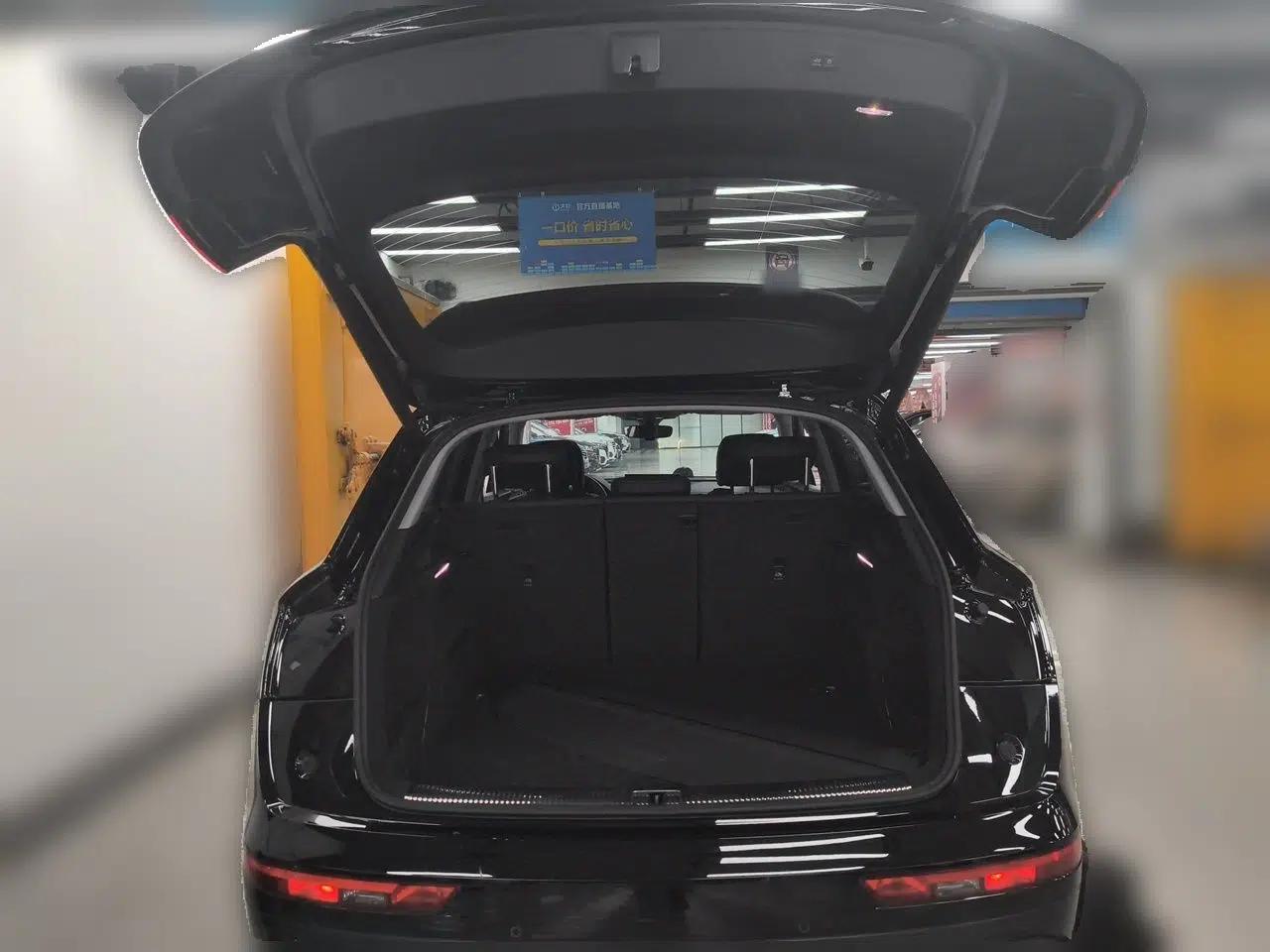 Audi Q5L 2022 40T Luxury Elegant Model — миниатюра 19