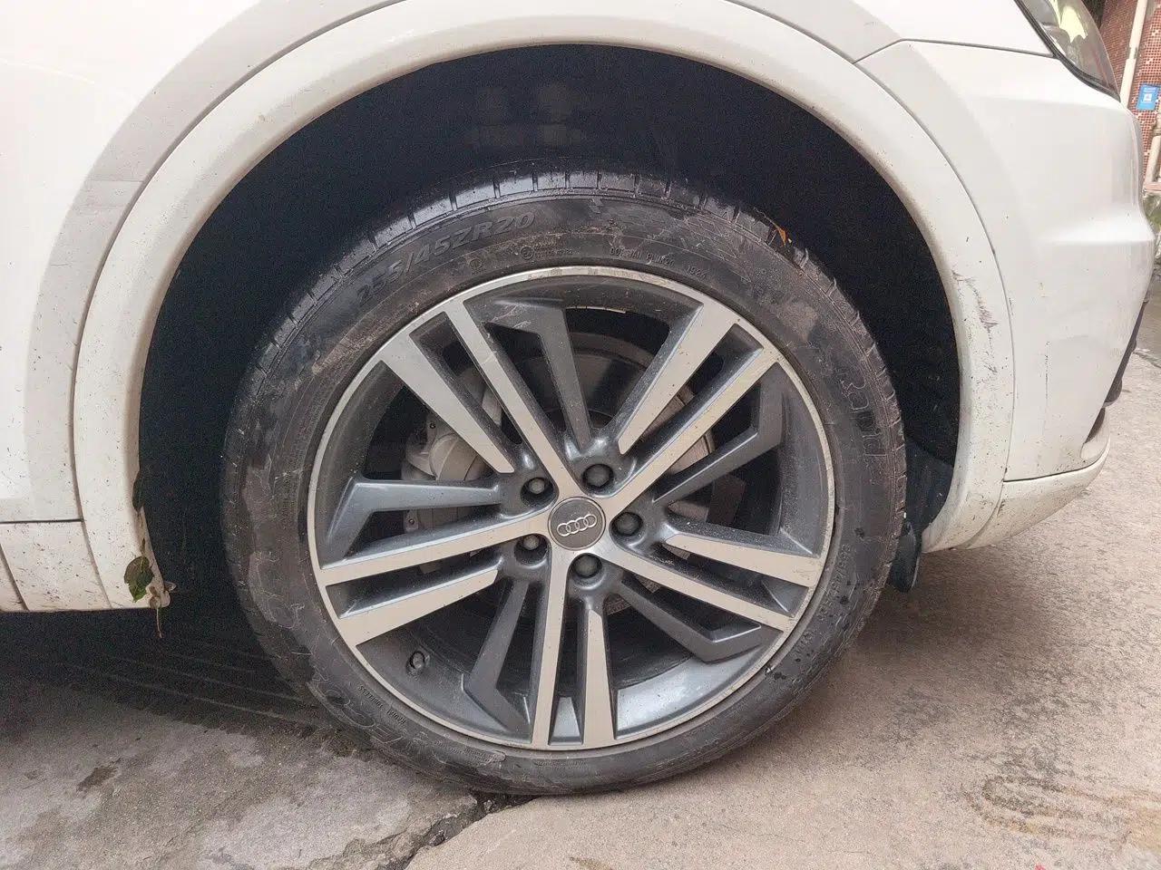 Audi Q5L 2020 40 TFSI Prestige Edition — миниатюра 8