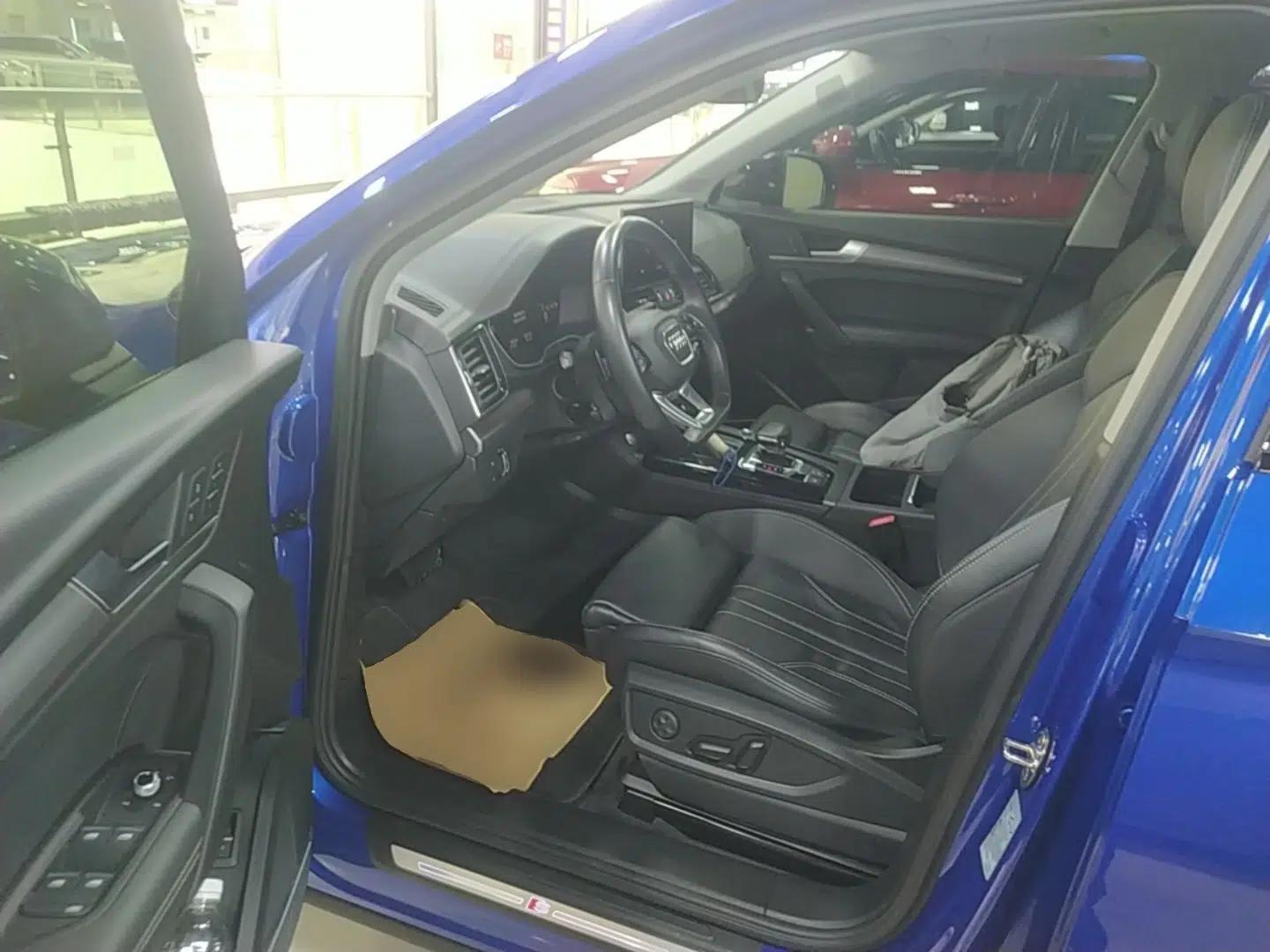 Audi Q5L 2022 45T Luxury Dynamic Model — миниатюра 18