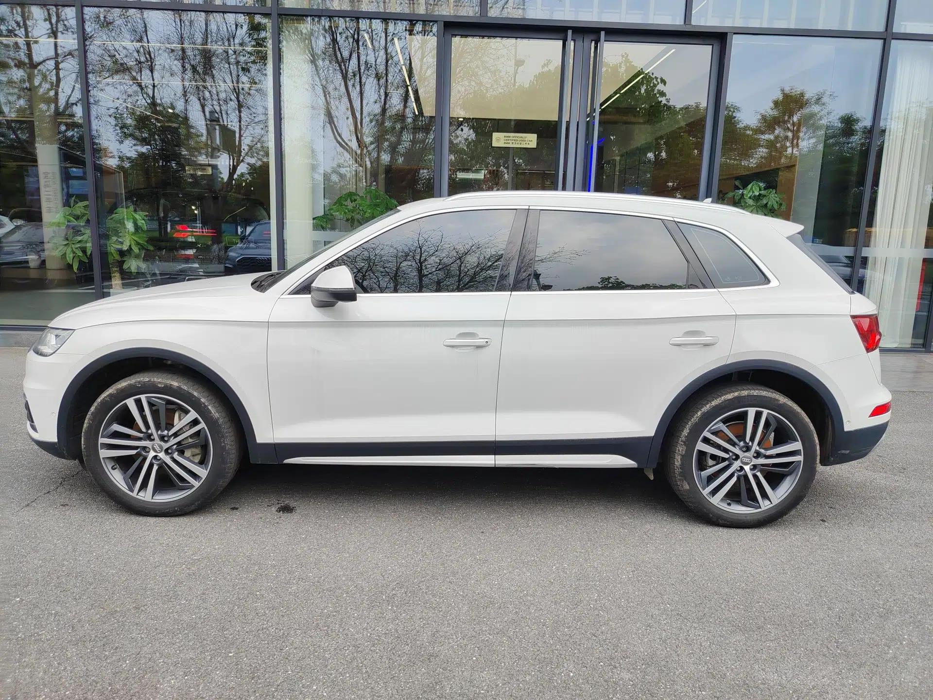 Audi Q5L 2020 45 TFSI Prestige Elegant Edition — миниатюра 2