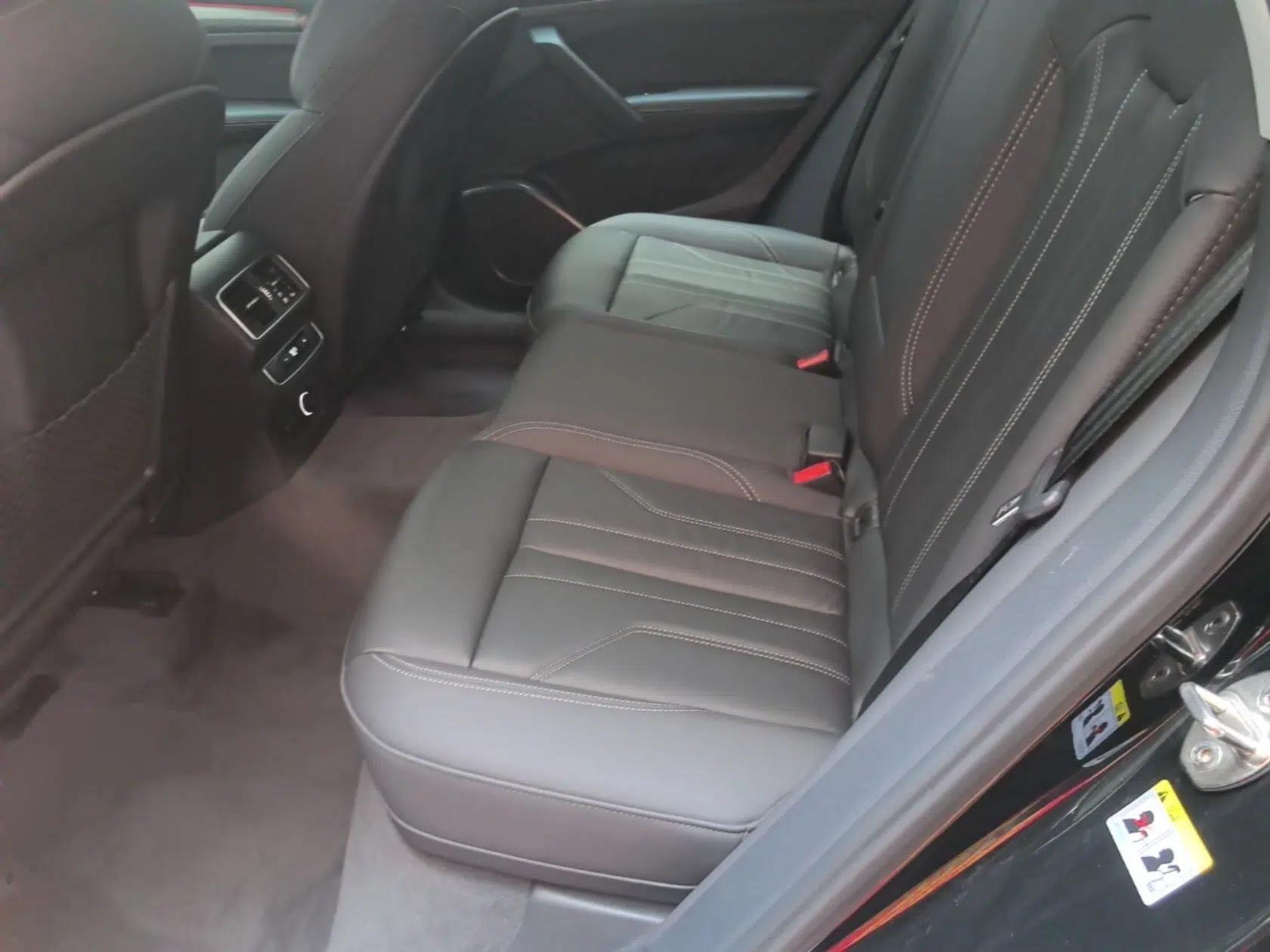 Audi Q5L 2022 40T Luxury Dynamic Model — миниатюра 20