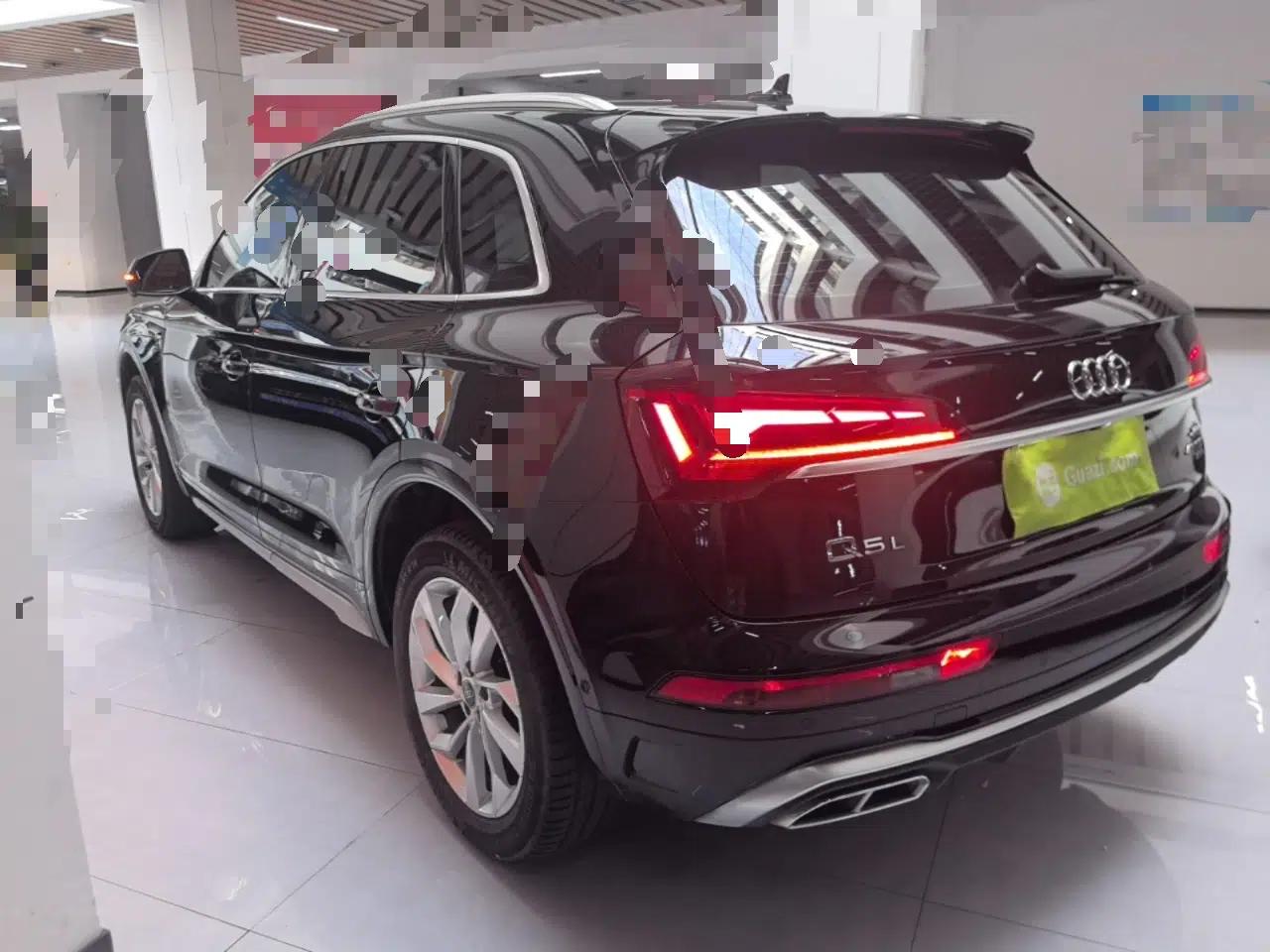 Audi Q5L 2022 40T Luxury Dynamic Model — миниатюра 4