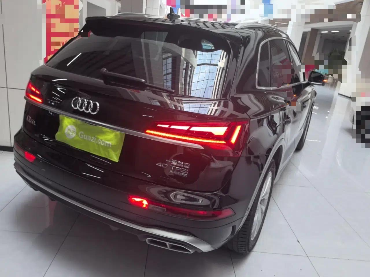 Audi Q5L 2022 40T Luxury Dynamic Model — миниатюра 6