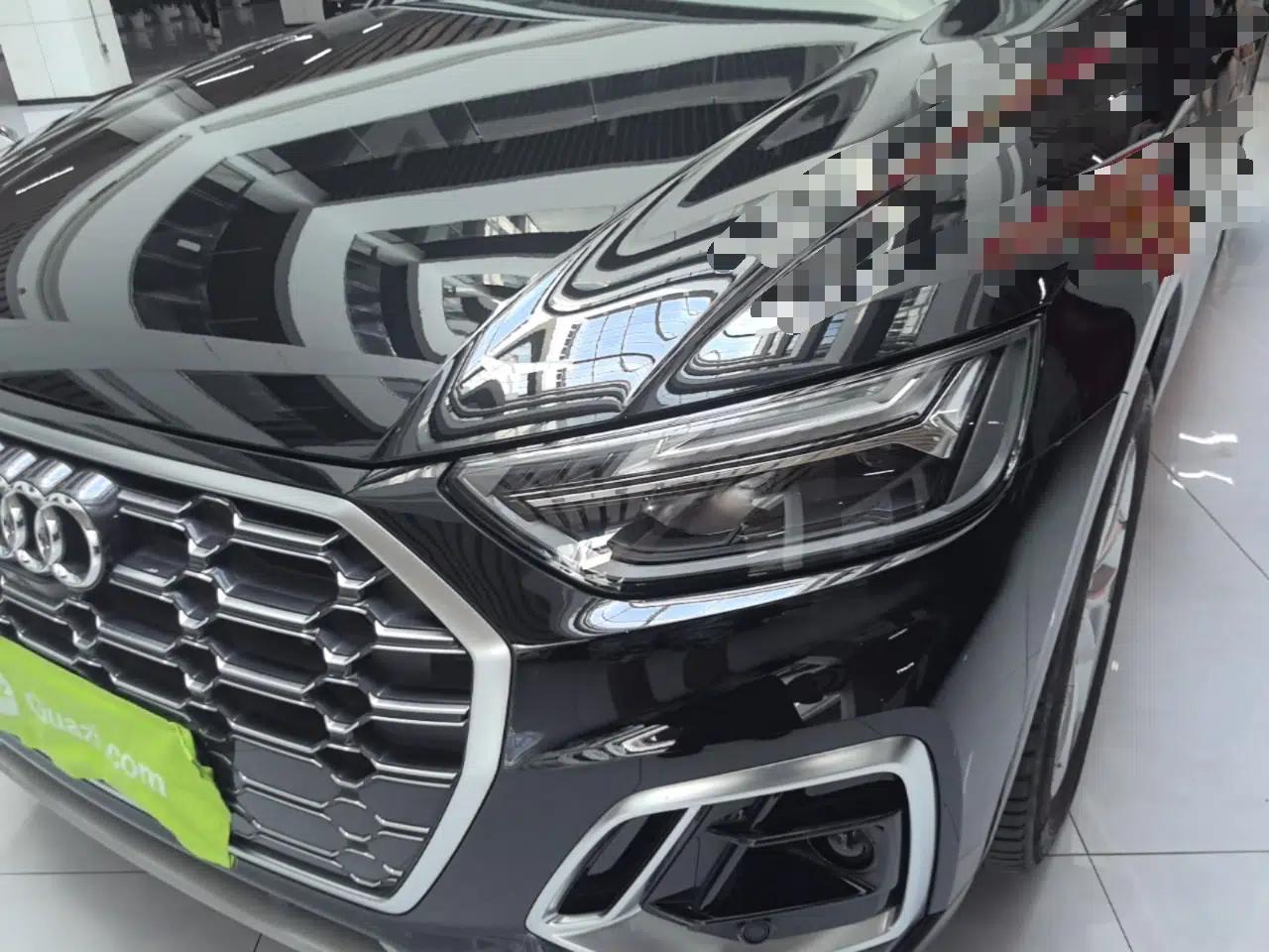 Audi Q5L 2022 40T Luxury Dynamic Model — миниатюра 8