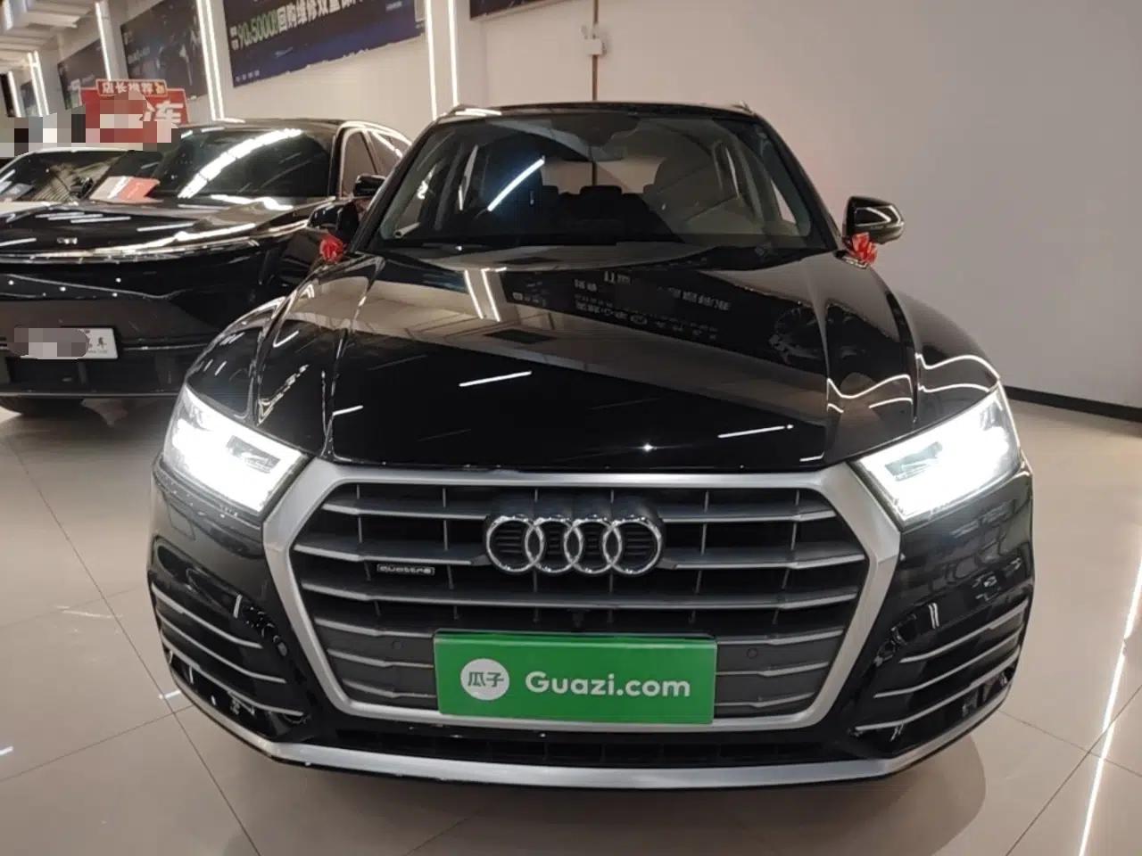Audi Q5L 2020 Updated 40 TFSI Prestige Fashion Edition — миниатюра 2