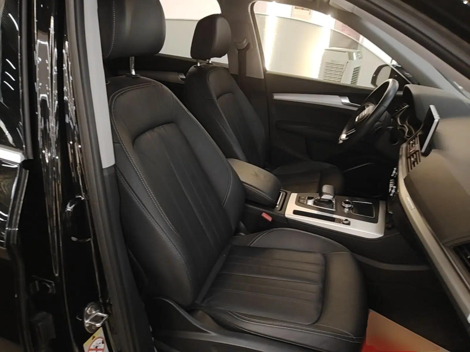 Audi Q5L 2020 Updated 40 TFSI Prestige Fashion Edition — миниатюра 19