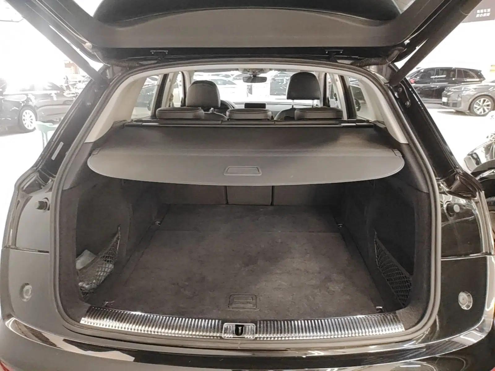 Audi Q5L 2020 Updated 40 TFSI Prestige Fashion Edition — миниатюра 22