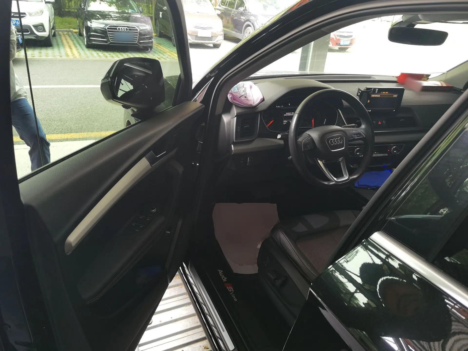Audi Q5L 2020 40 TFSI Prestige Edition — миниатюра 16