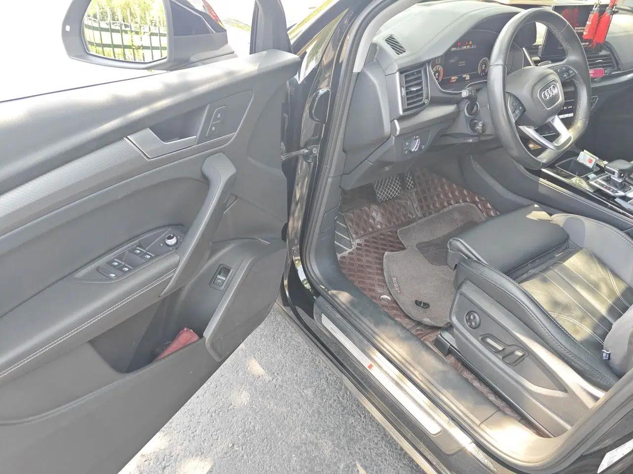 Audi Q5L 2022 40T Luxury Dynamic Model — миниатюра 16