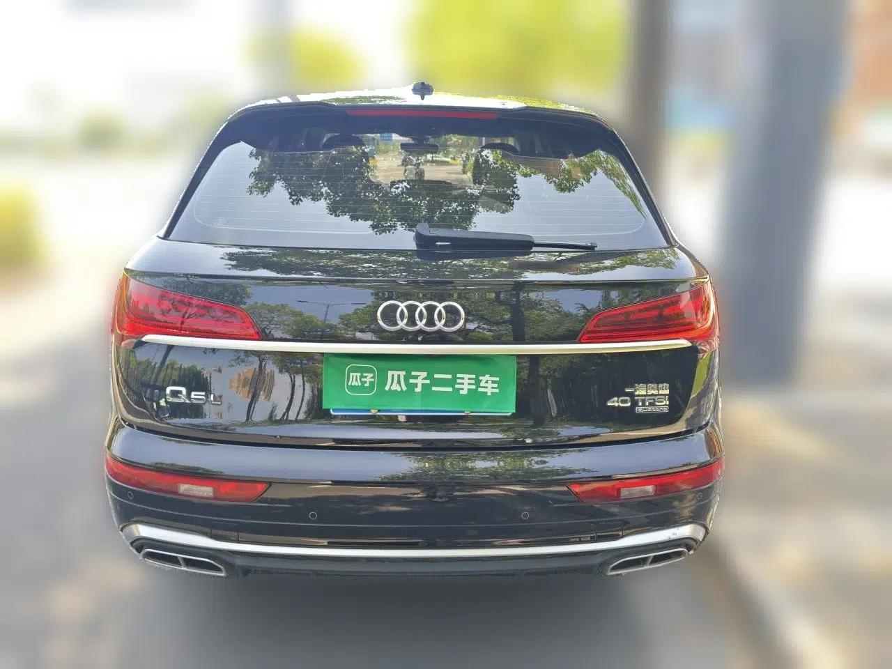Audi Q5L 2022 40T Luxury Dynamic Model — миниатюра 5