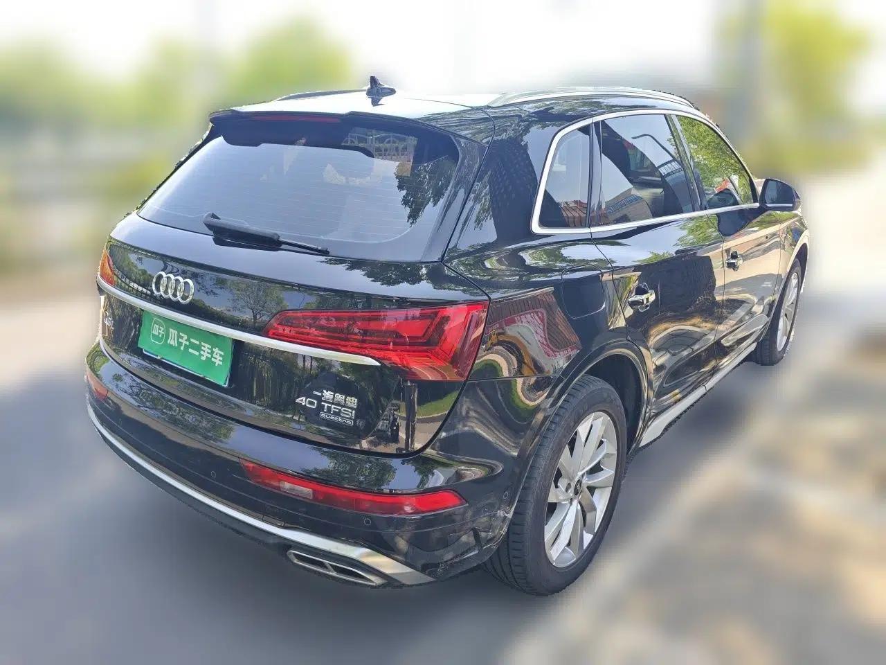 Audi Q5L 2022 40T Luxury Dynamic Model — миниатюра 6