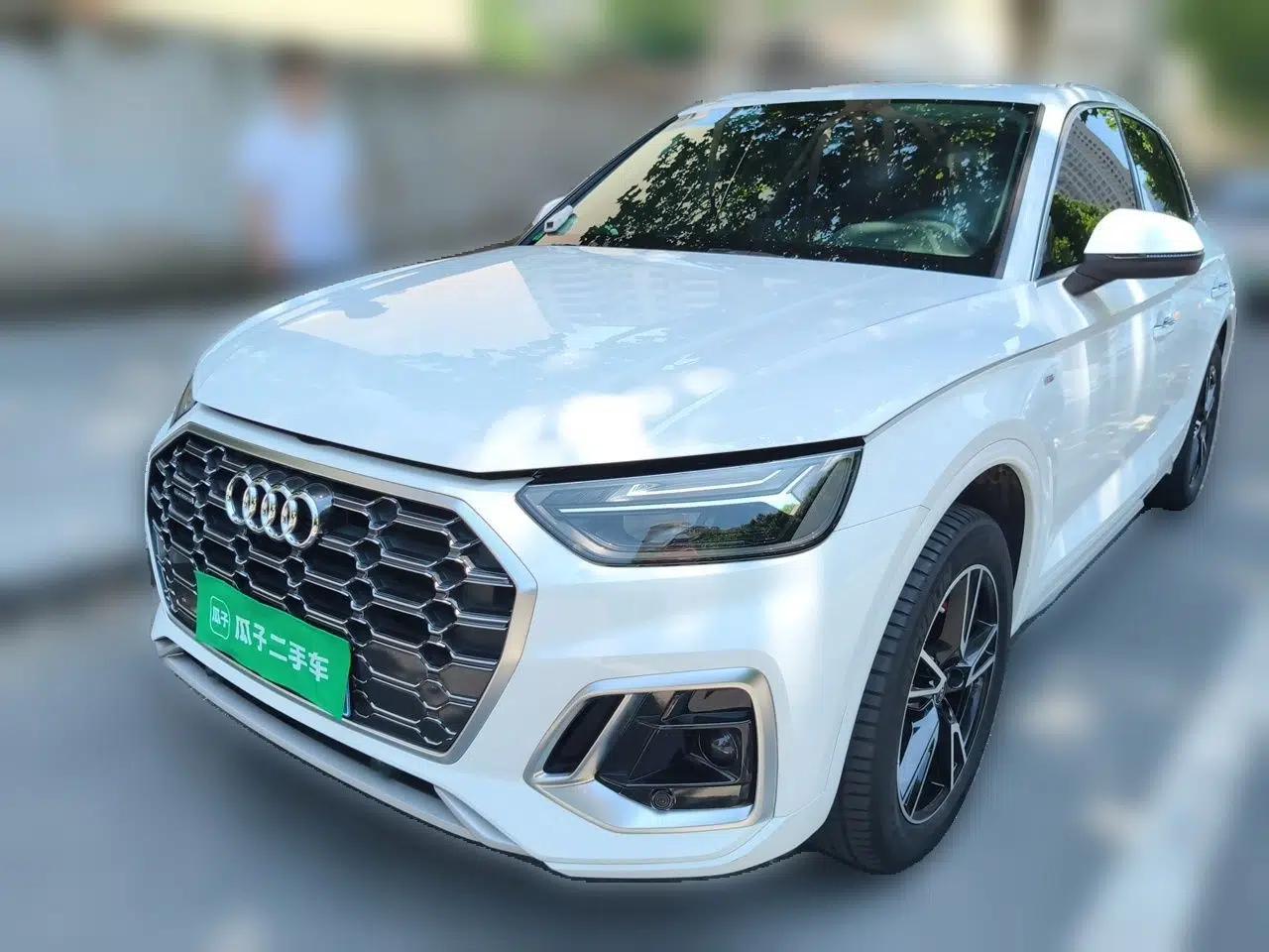 Audi Q5L 2023 40T Fashionable and Dynamic Edition — миниатюра 1