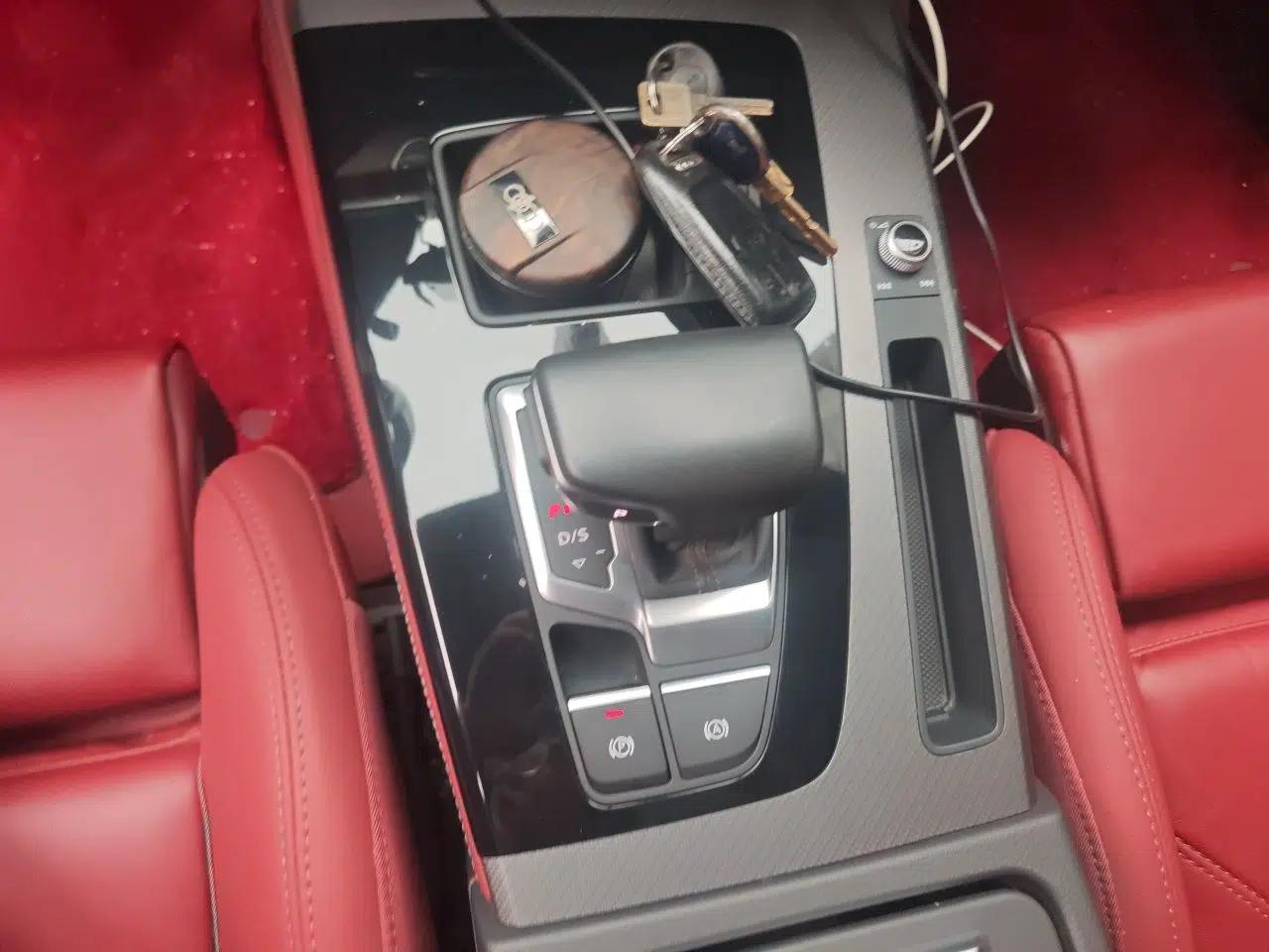 Audi Q5L 2023 40T Luxury Dynamic Model — миниатюра 14