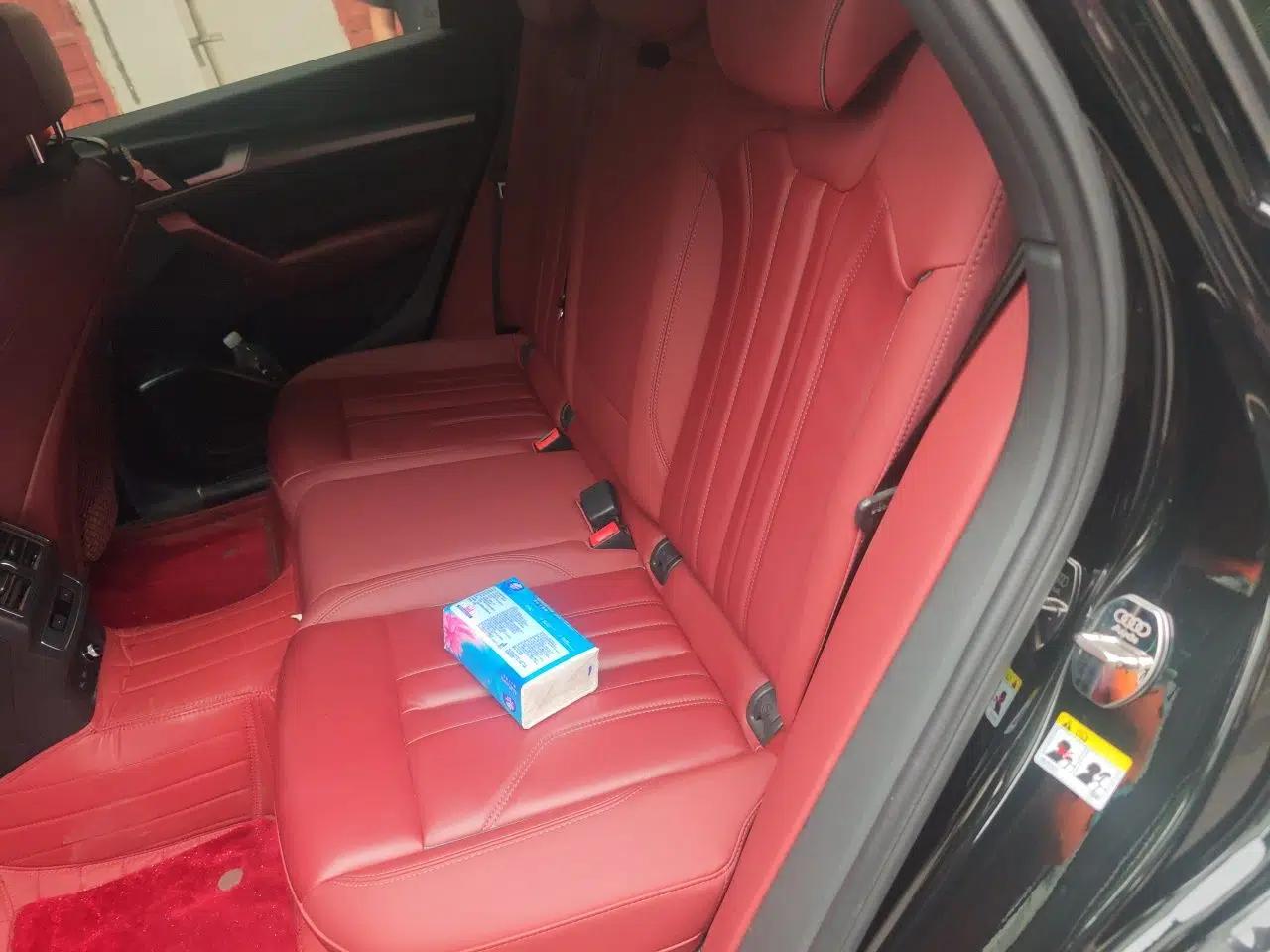 Audi Q5L 2023 40T Luxury Dynamic Model — миниатюра 17
