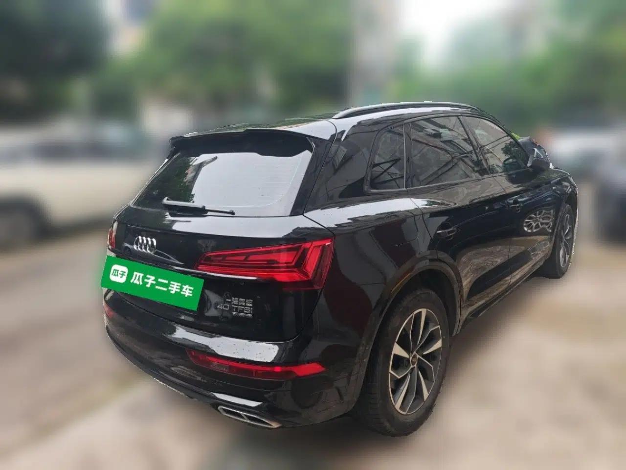 Audi Q5L 2023 40T Luxury Dynamic Model — миниатюра 6