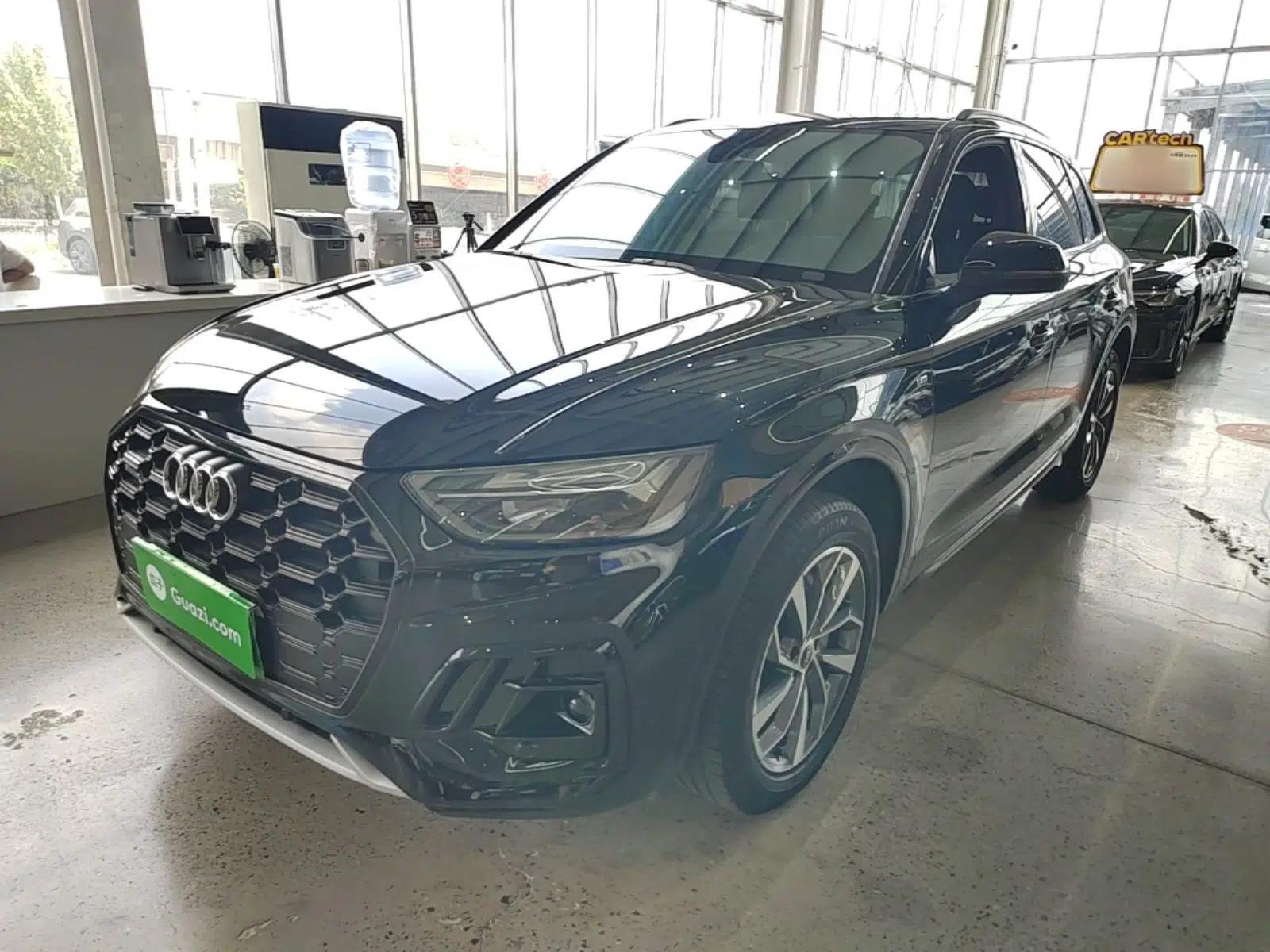 Audi Q5L 2024 40 TFSI Luxury Dynamic Edition — миниатюра 1