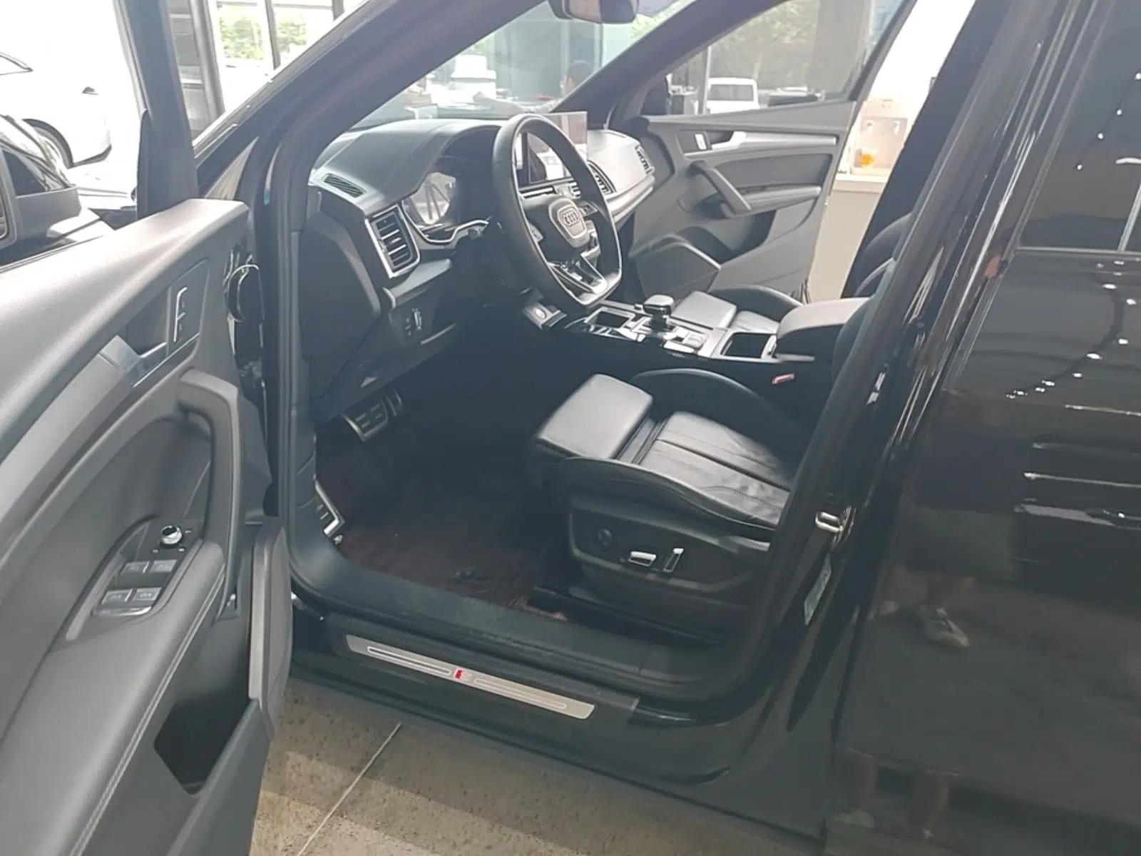 Audi Q5L 2024 40 TFSI Luxury Dynamic Edition — миниатюра 18