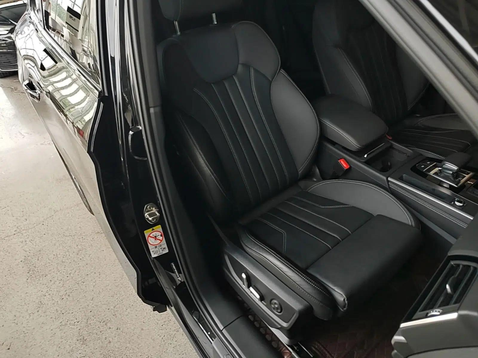 Audi Q5L 2024 40 TFSI Luxury Dynamic Edition — миниатюра 19