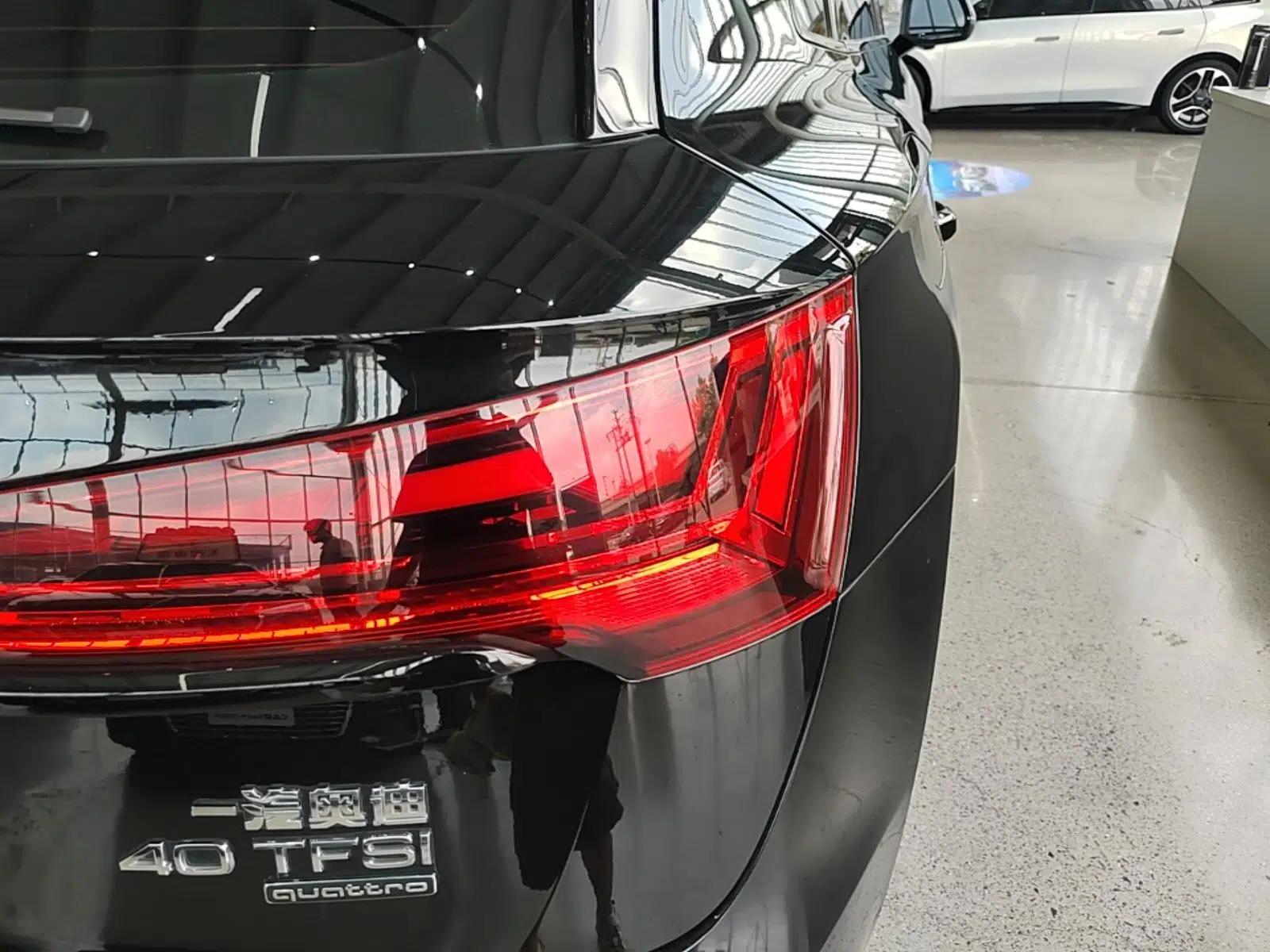 Audi Q5L 2024 40 TFSI Luxury Dynamic Edition — миниатюра 9