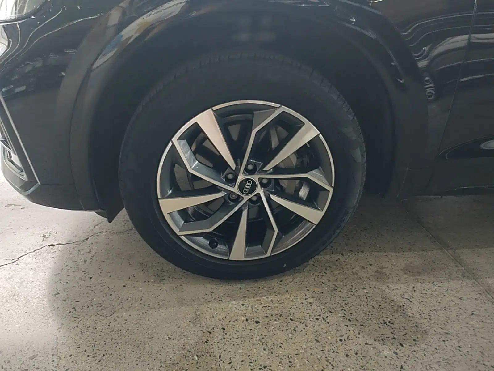 Audi Q5L 2024 40 TFSI Luxury Dynamic Edition — миниатюра 10