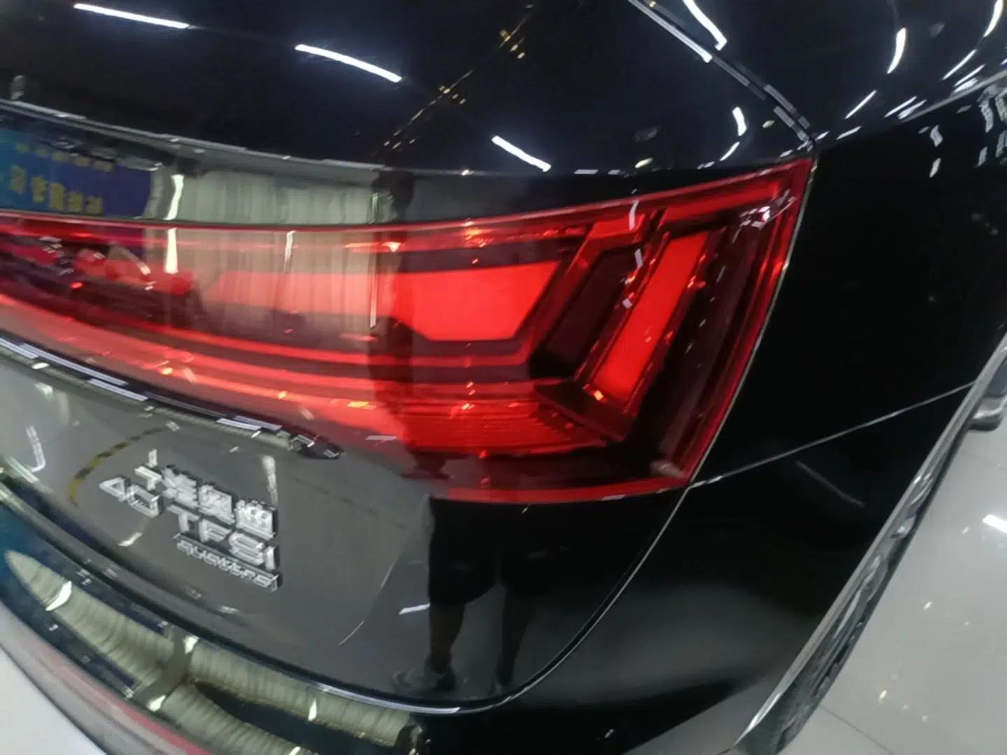 Audi Q5L 2022 40T Fashionable and Dynamic Model — миниатюра 9