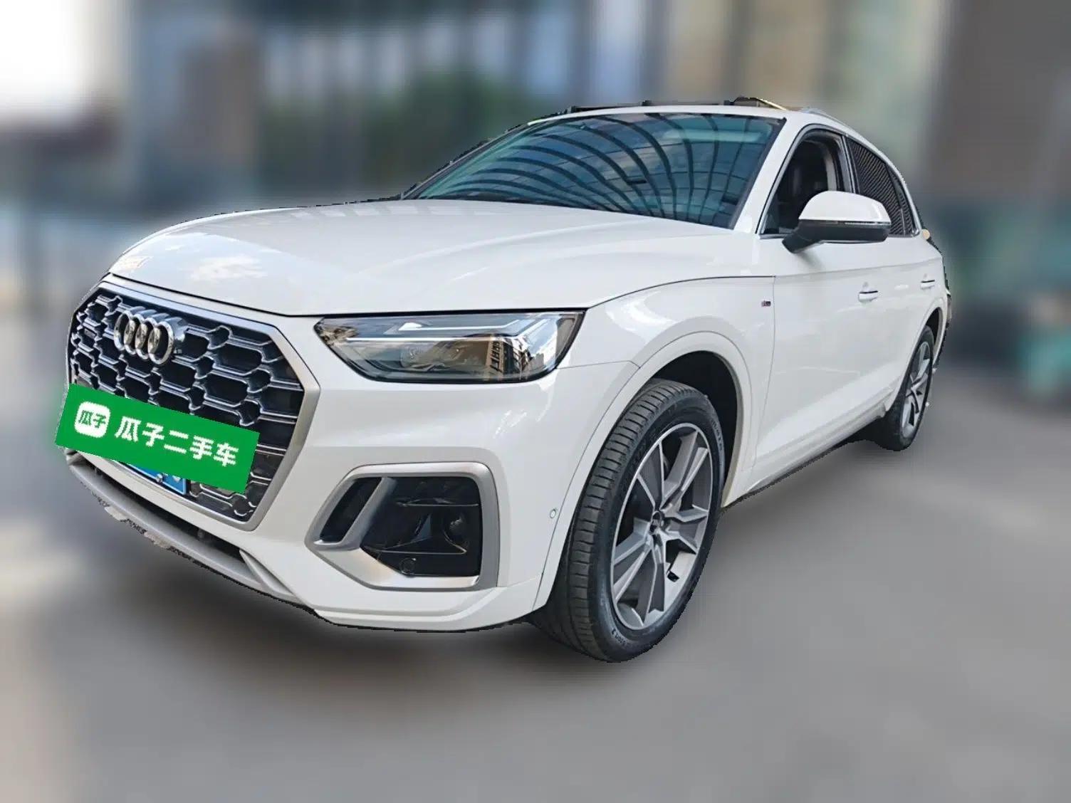 Audi Q5L 2022 45T Luxury Dynamic Model — миниатюра 1
